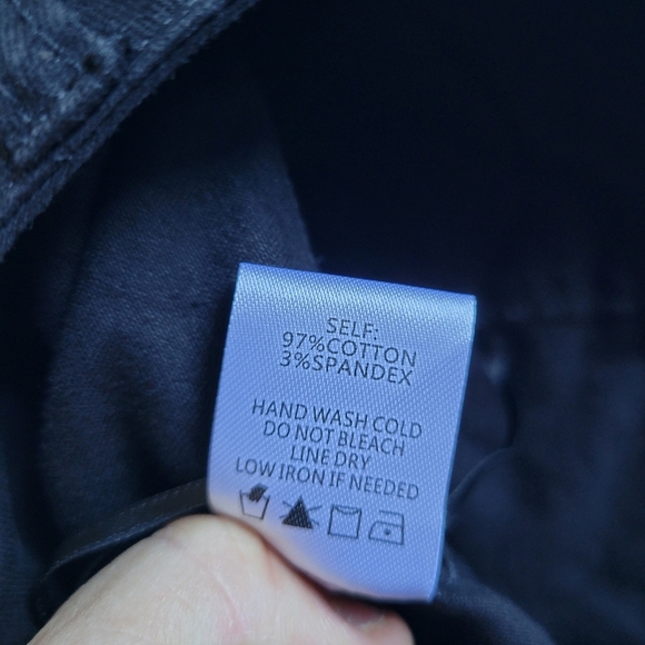 Black Cargo Mini Skirt. - Picture 5 of 7